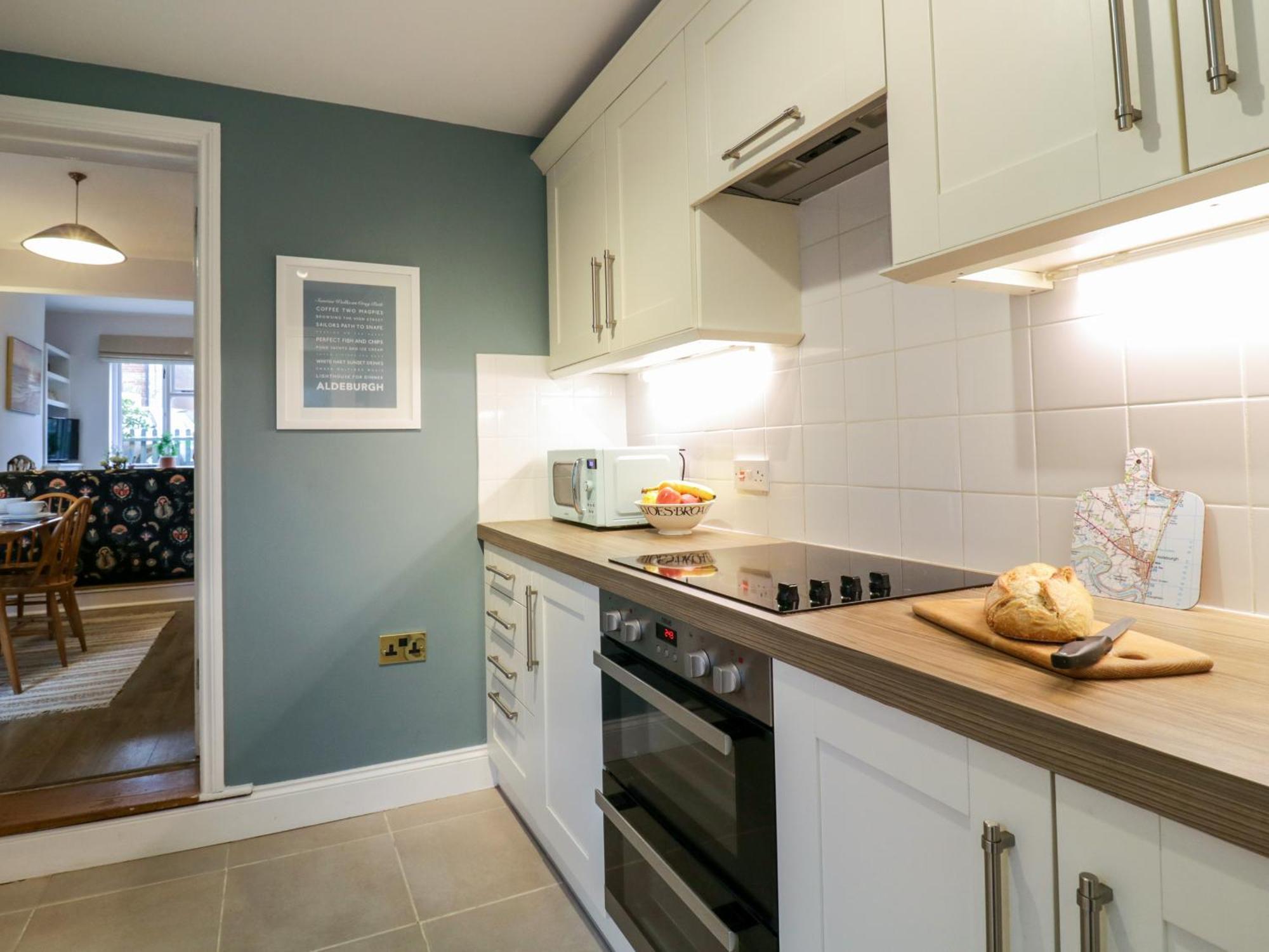 Compass Cottage Алдебург Экстерьер фото